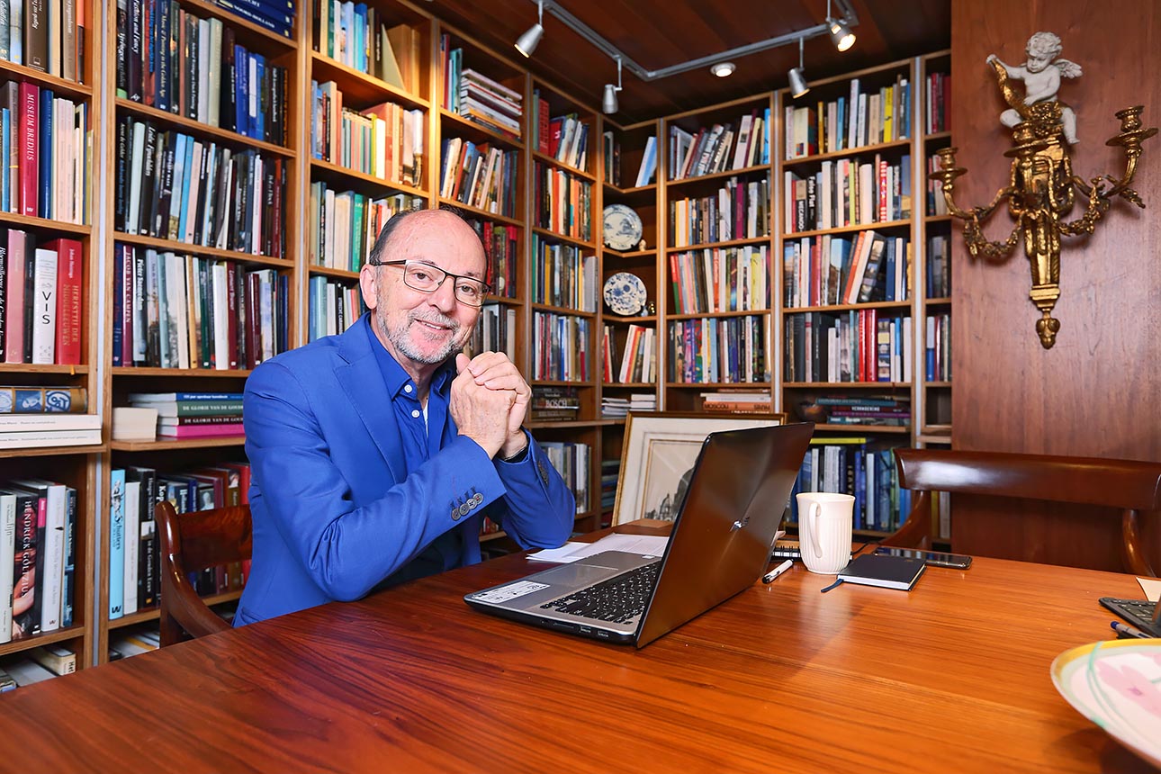 zakelijke portretfoto thuis portretfotografie op de werkvloer